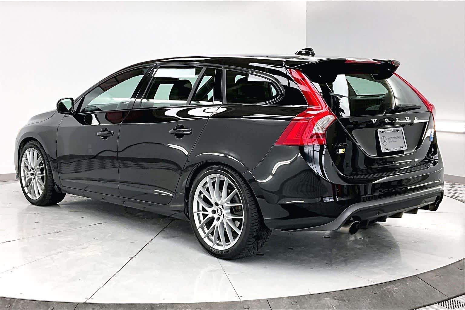 Thumbnail: 2017 Volvo V60 - 4