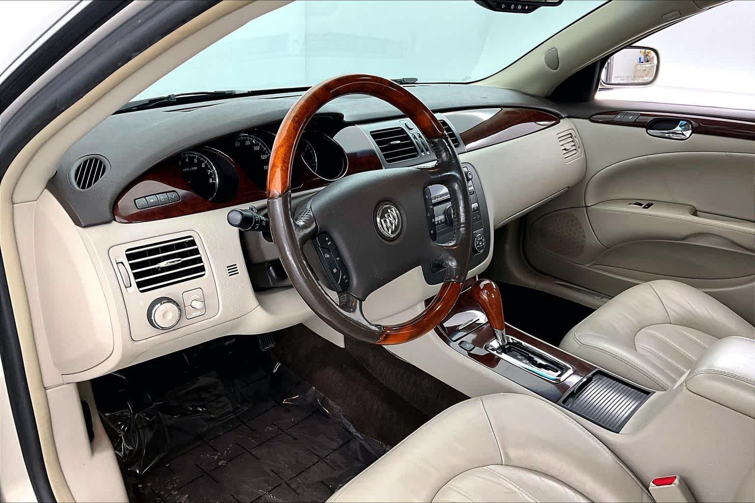 Thumbnail: 2008 Buick Lucerne - 2