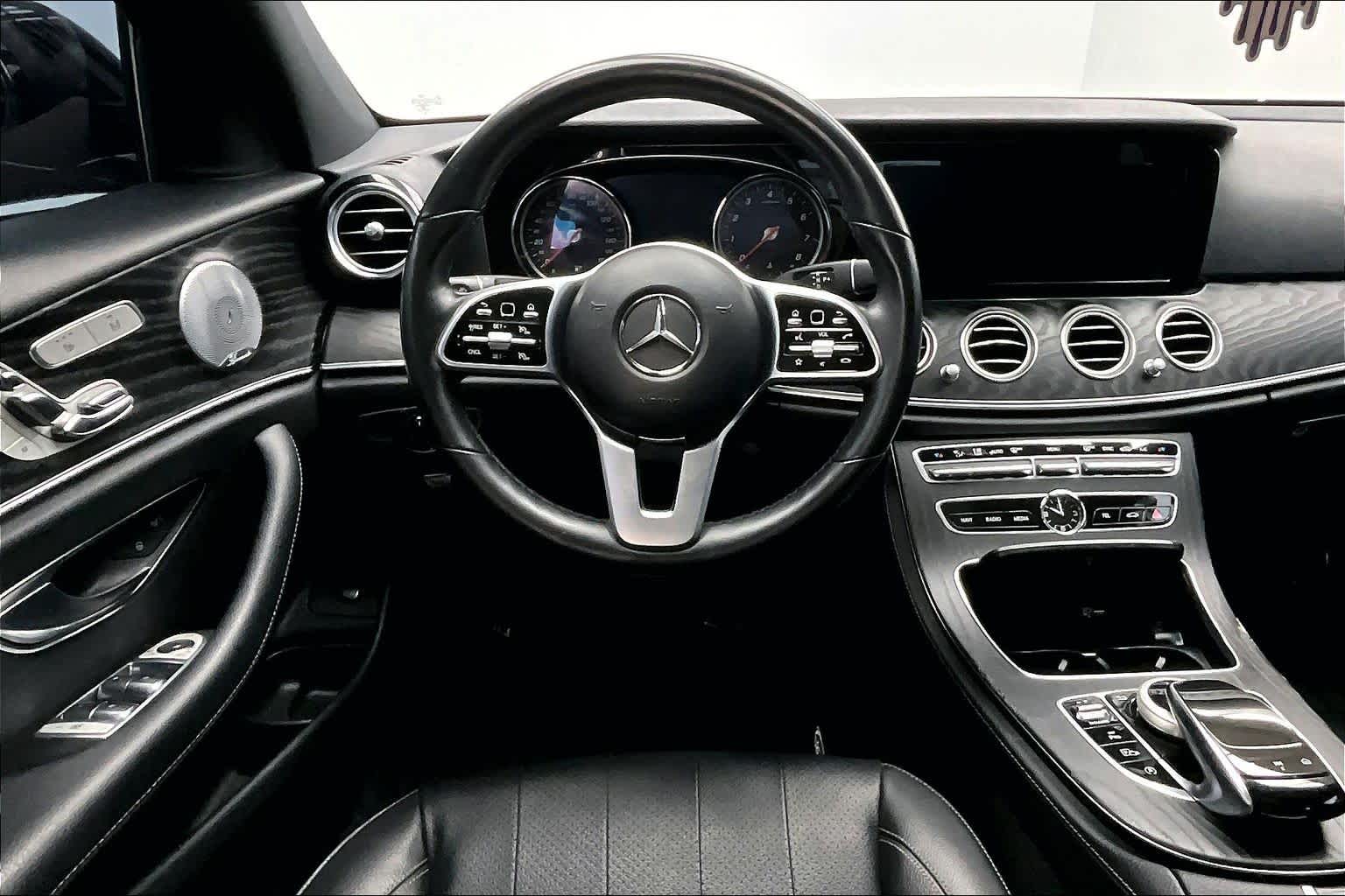 Thumbnail: 2019 Mercedes-Benz E-Class - 15