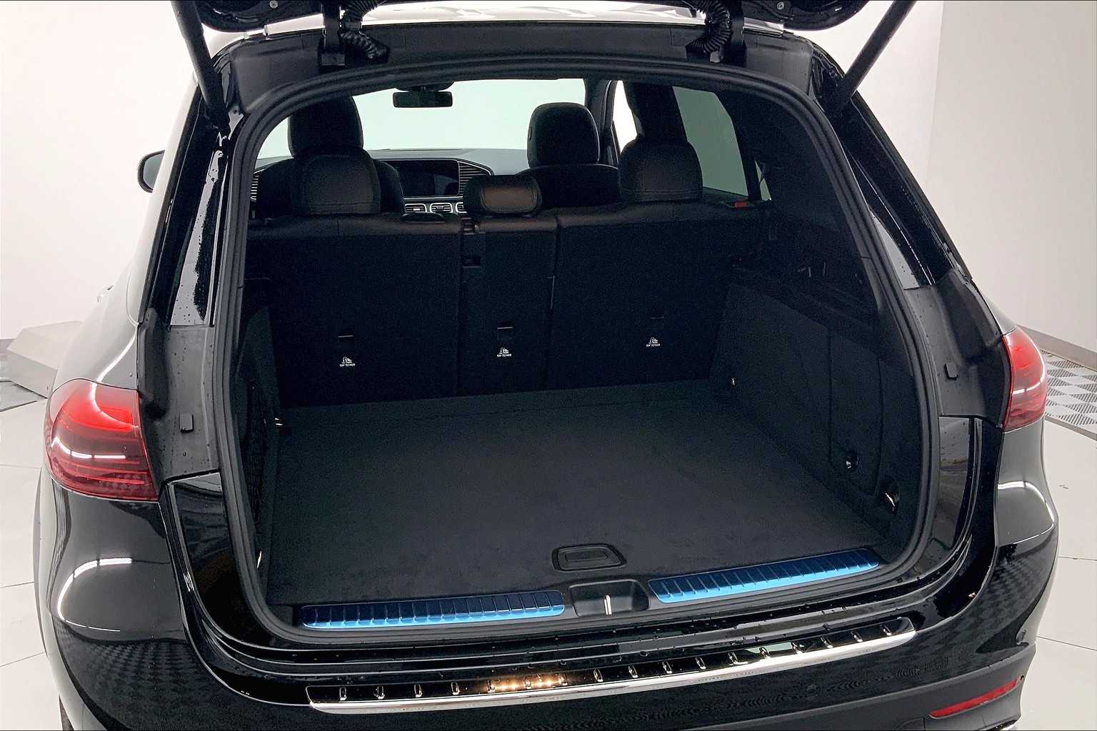 Thumbnail: 2025 Mercedes-Benz GLE - 19