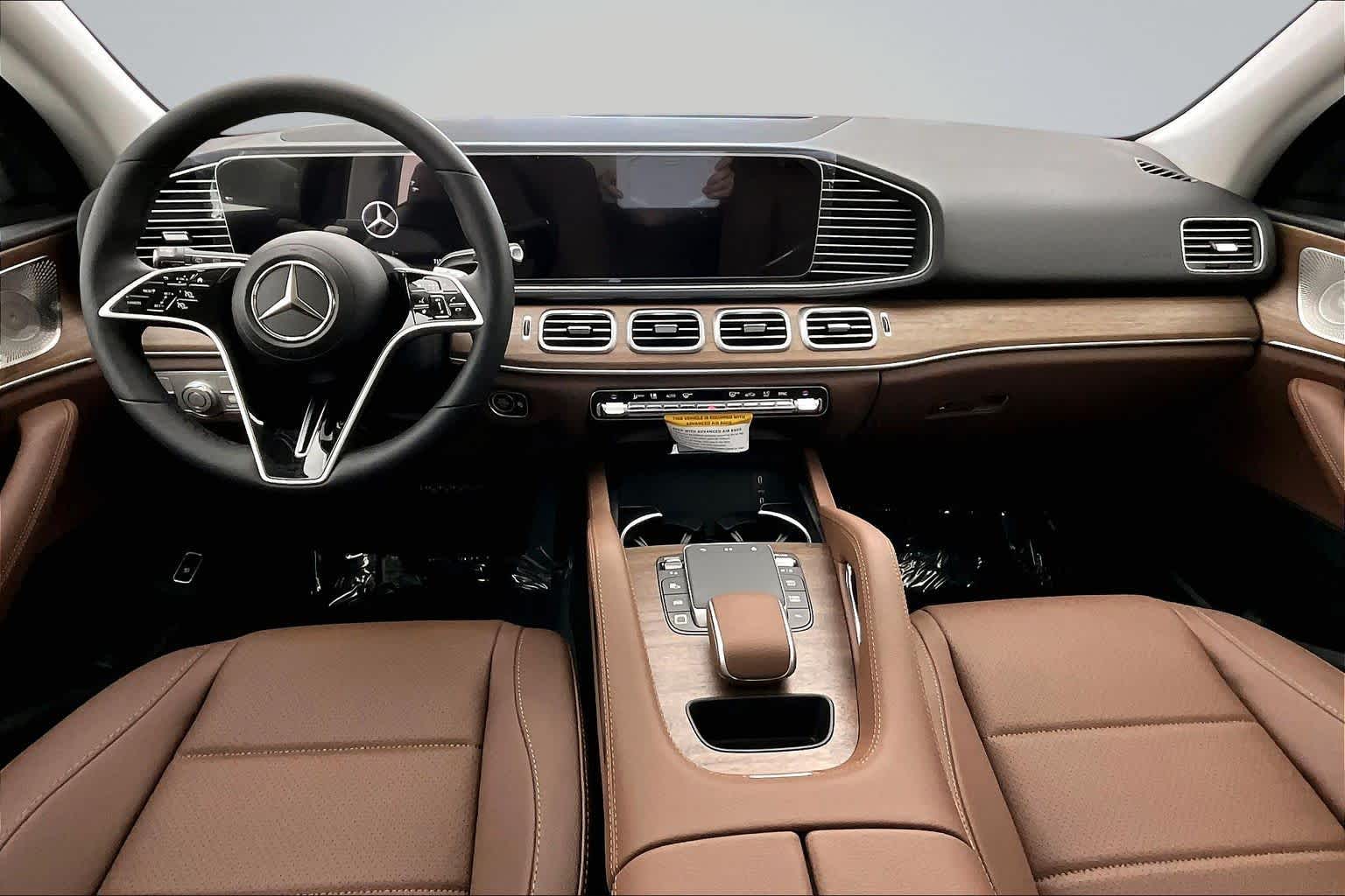 Thumbnail: 2026 Mercedes-Benz GLE - 10