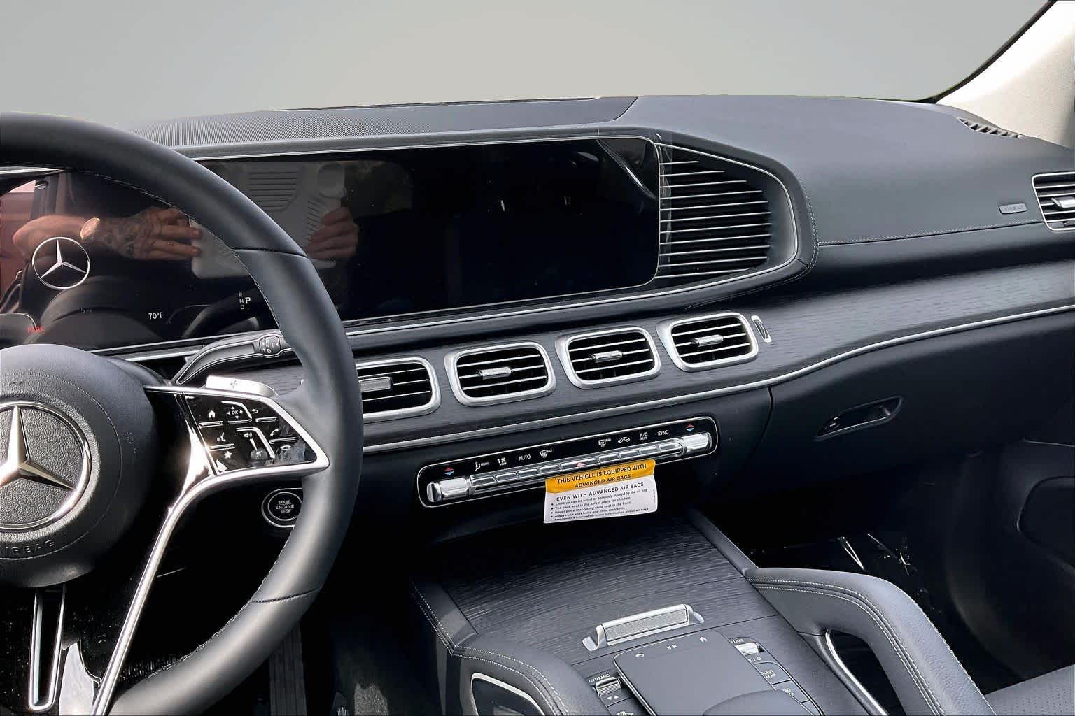 Thumbnail: 2026 Mercedes-Benz GLS - 16