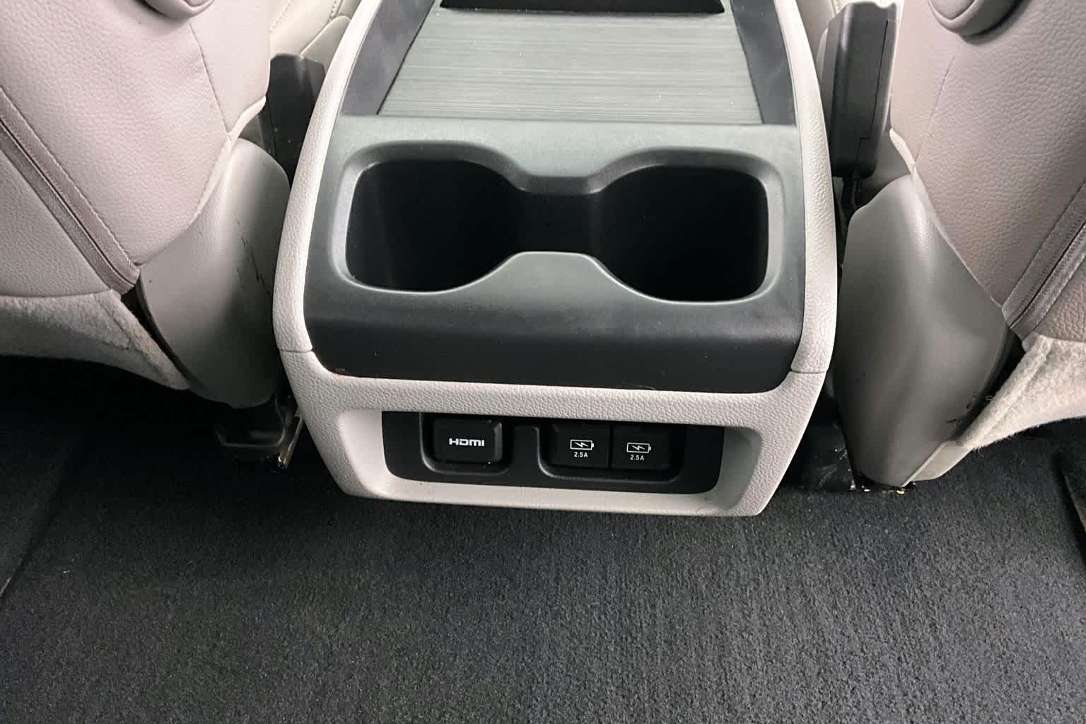 Thumbnail: 2019 Honda Odyssey - 27