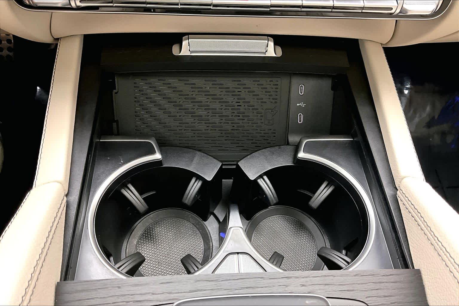 Thumbnail: 2026 Mercedes-Benz GLS - 23
