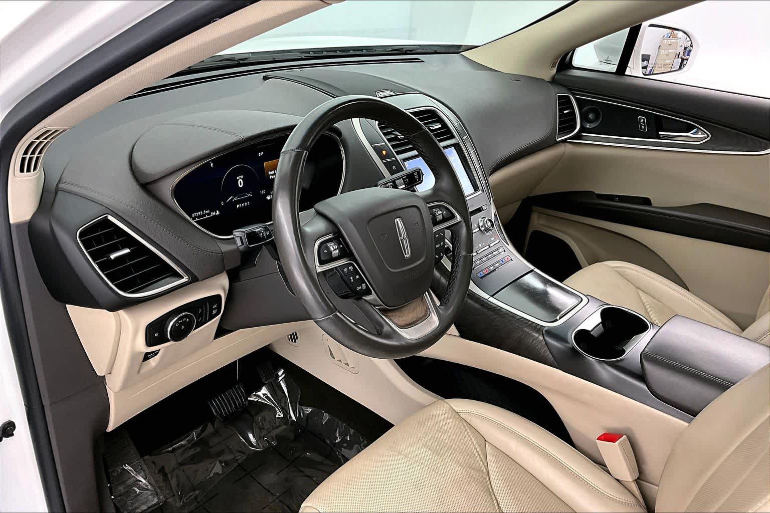 Thumbnail: 2020 Lincoln Nautilus - 2