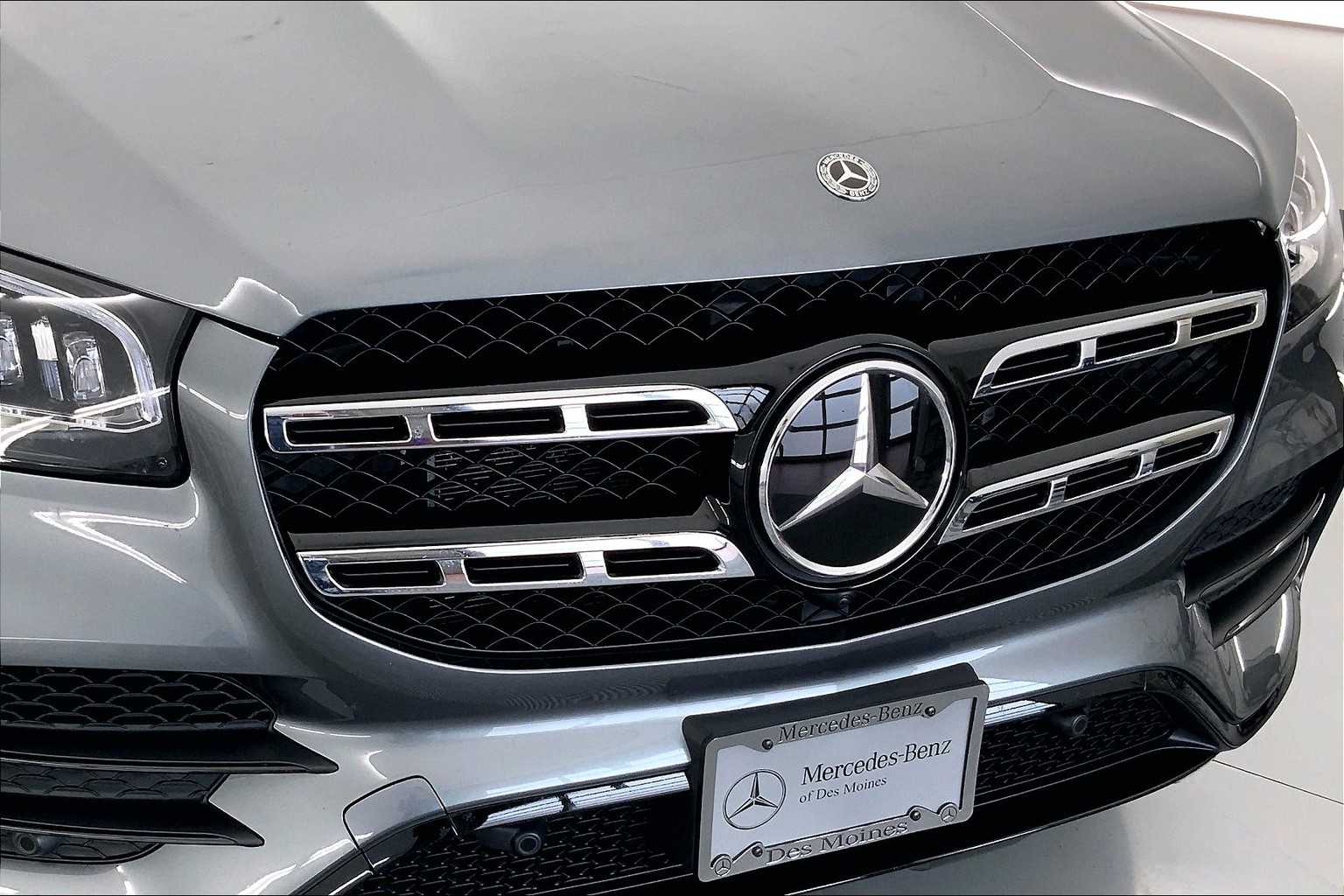 Thumbnail: 2021 Mercedes-Benz GLS - 26