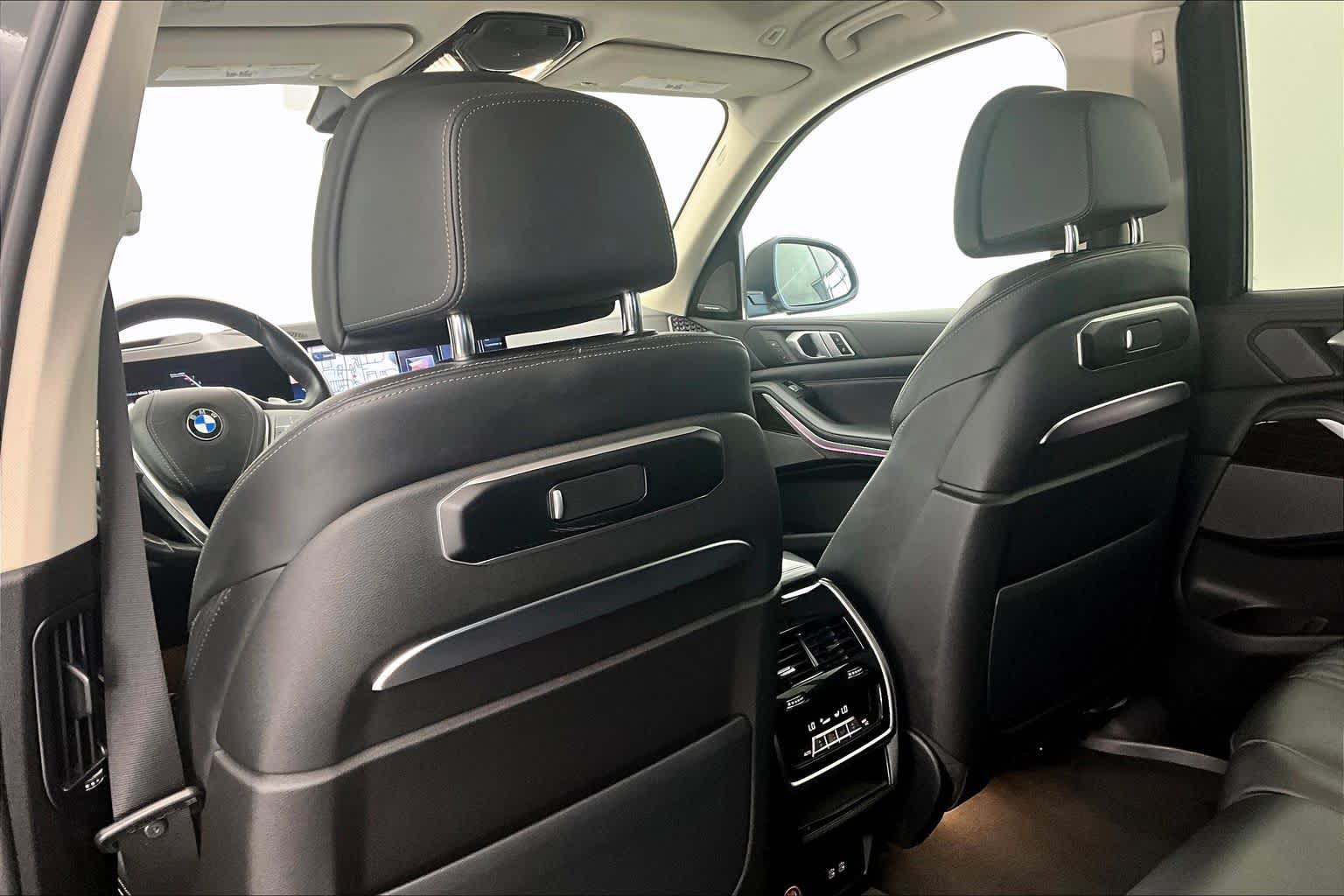 Thumbnail: 2023 BMW X7 - 12