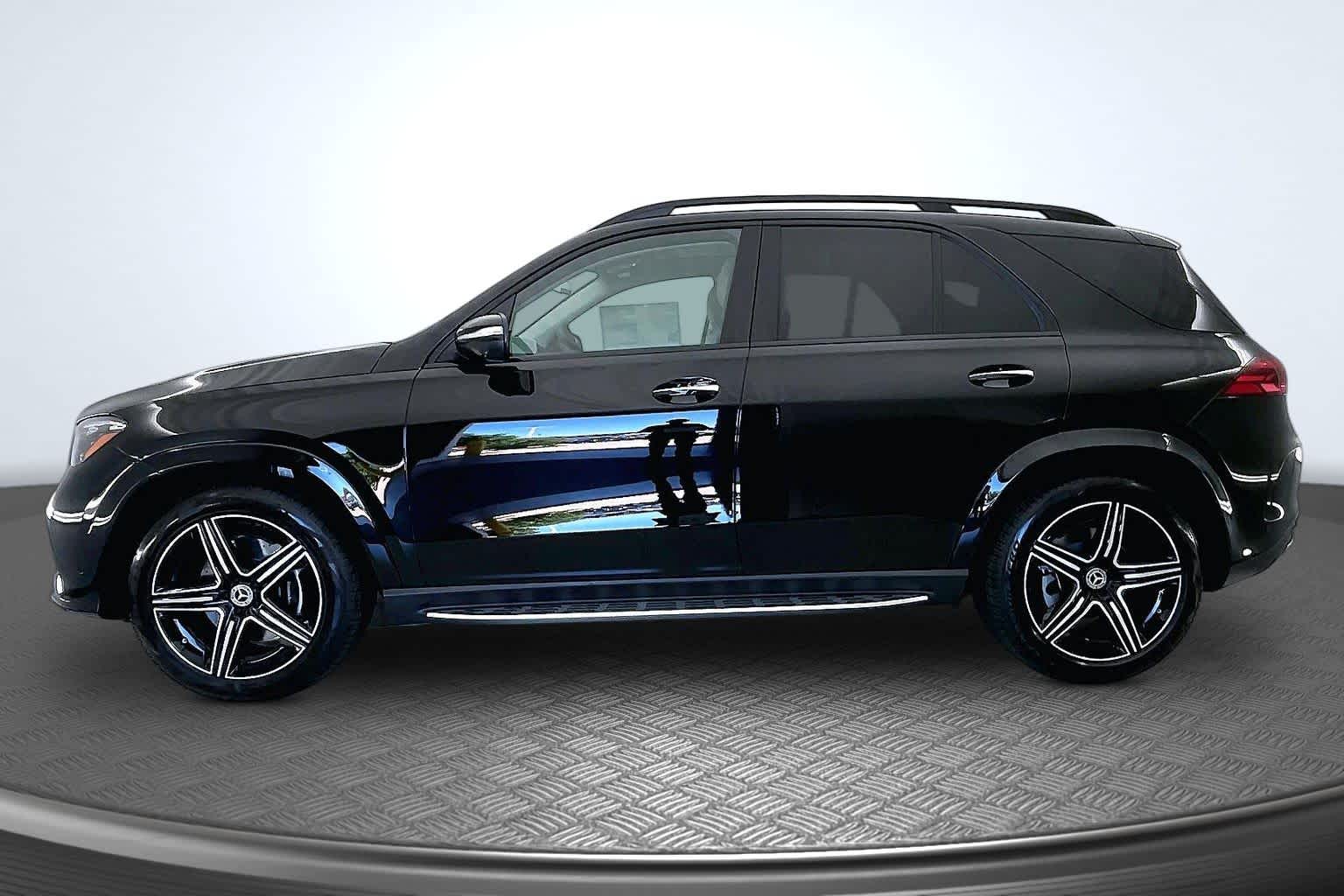 Thumbnail: 2026 Mercedes-Benz GLE - 3