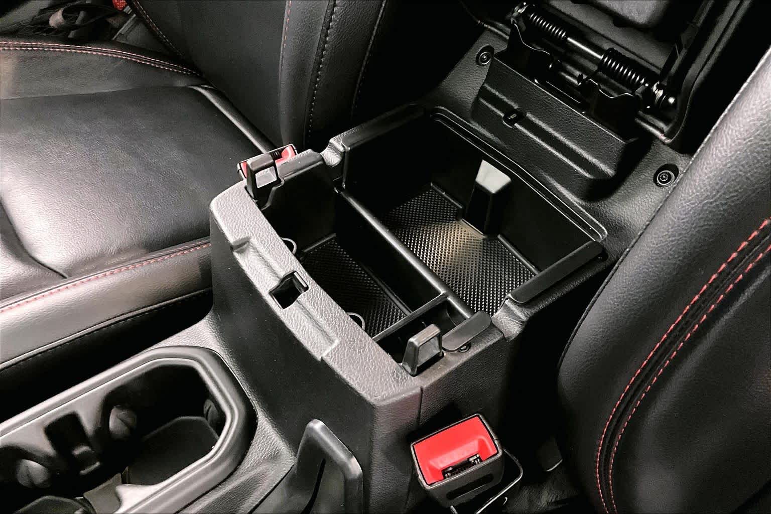 Thumbnail: 2020 Jeep Wrangler - 26