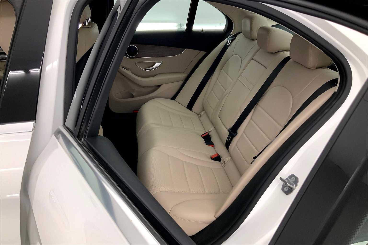 Thumbnail: 2020 Mercedes-Benz C-Class - 13