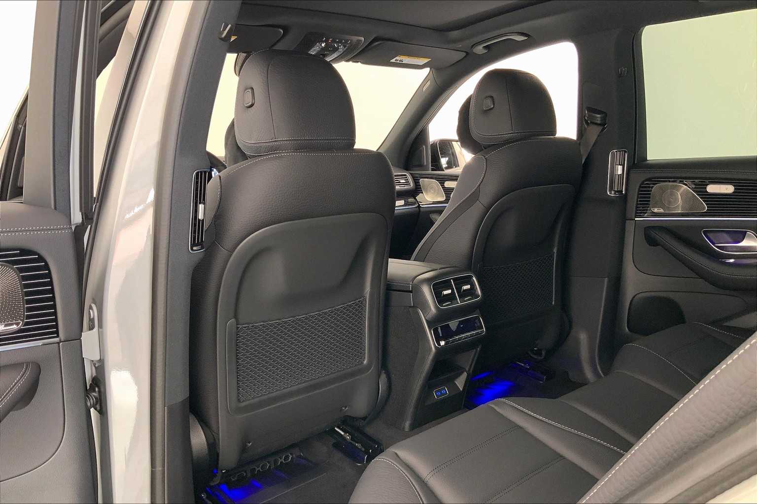 Thumbnail: 2026 Mercedes-Benz GLE - 12