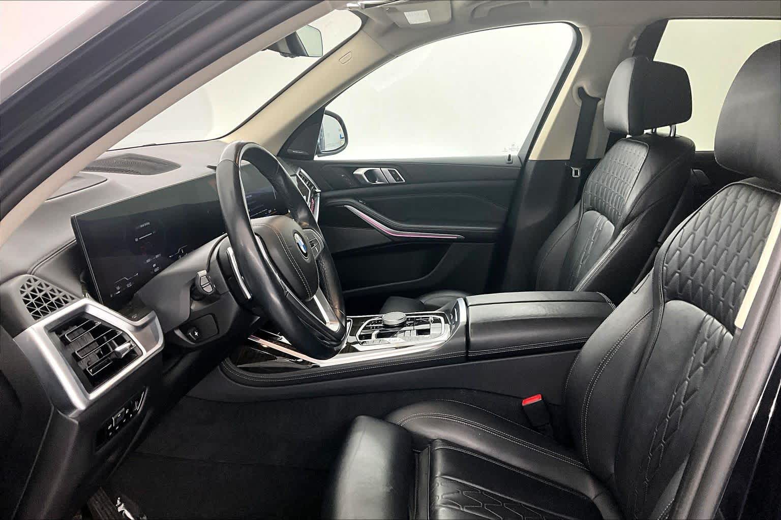 Thumbnail: 2023 BMW X7 - 11