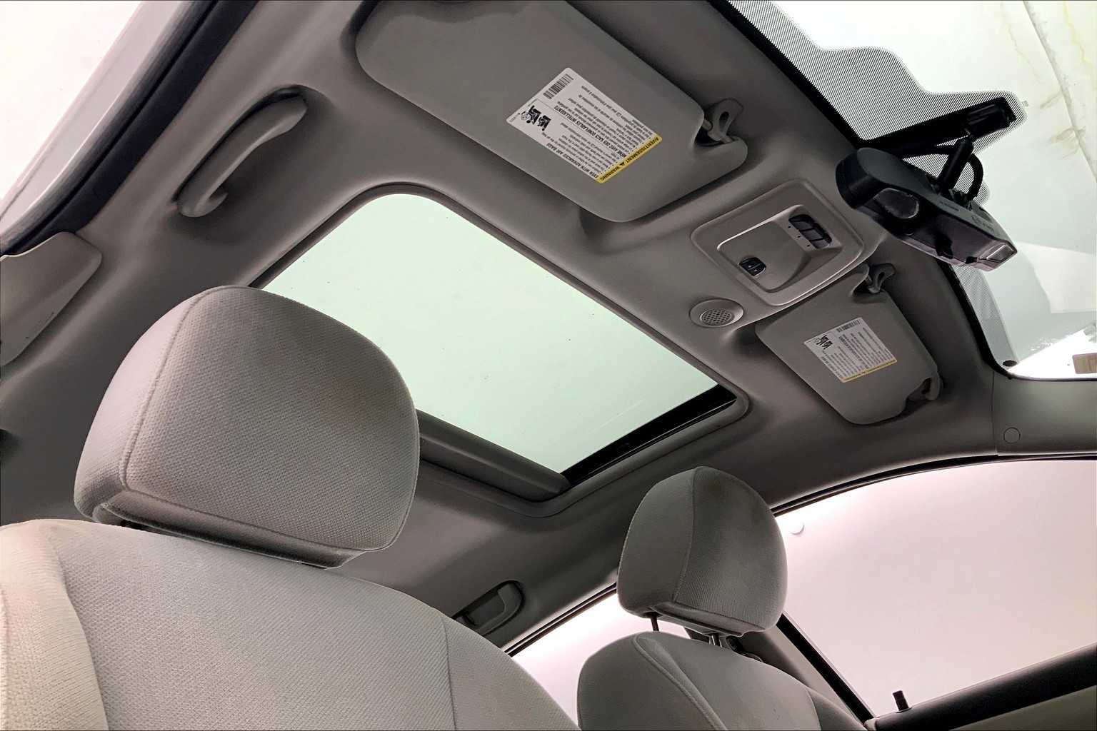 Thumbnail: 2013 Chevrolet Impala - 21