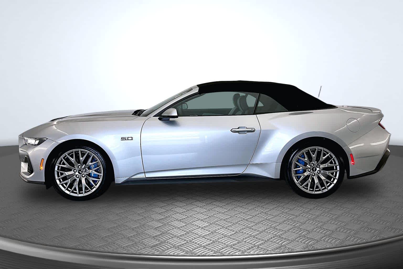 Thumbnail: 2024 Ford Mustang - 3