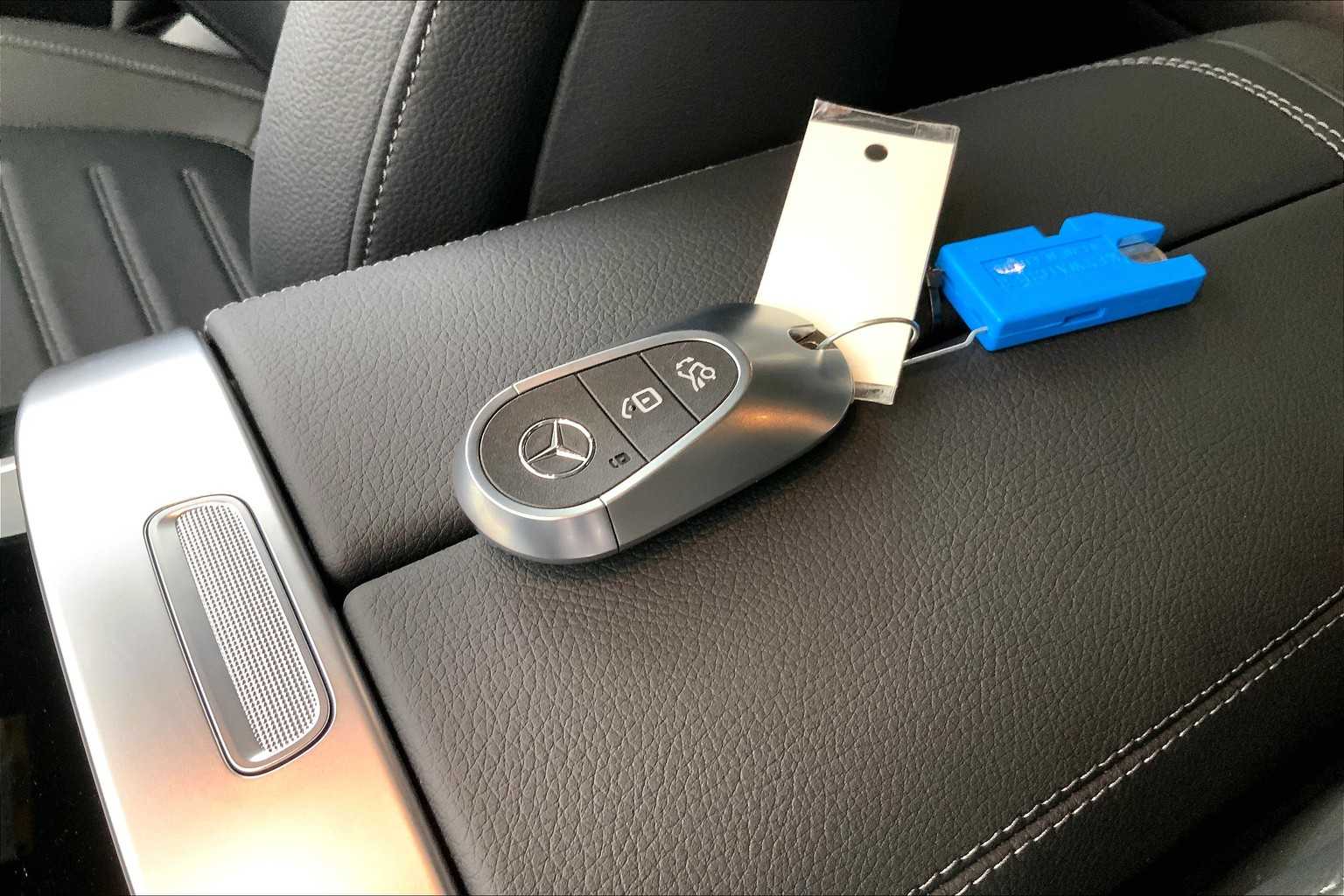 Thumbnail: 2025 Mercedes-Benz GLC - 20