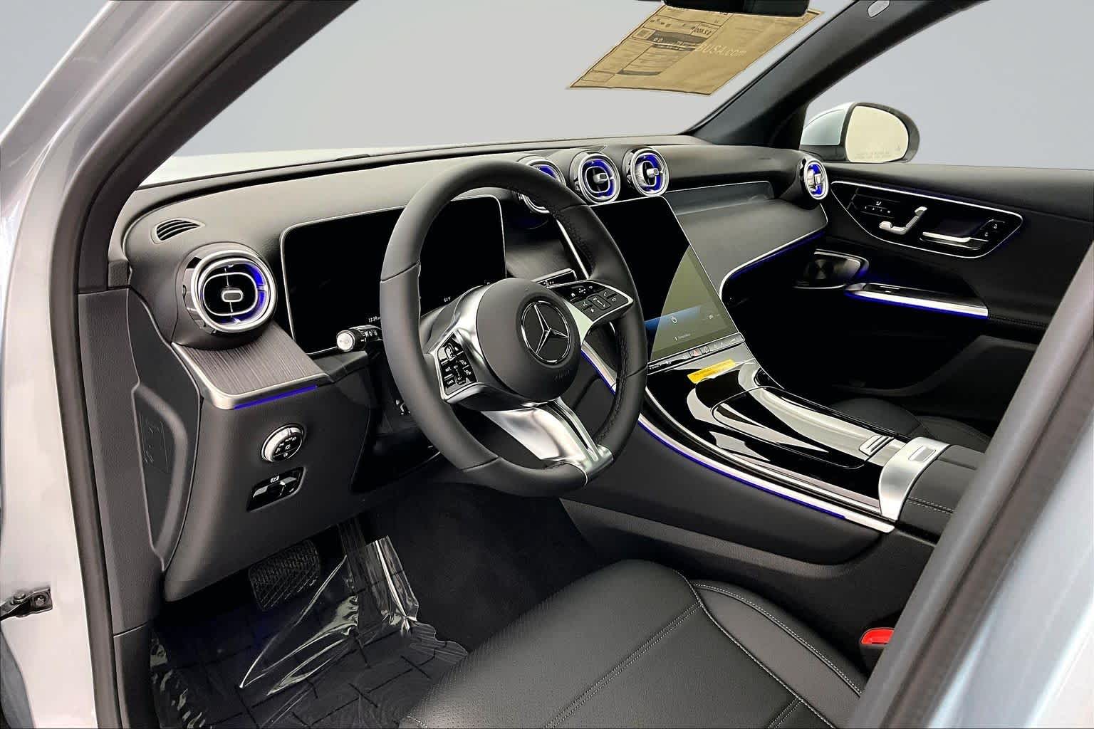 Thumbnail: 2026 Mercedes-Benz GLC - 2