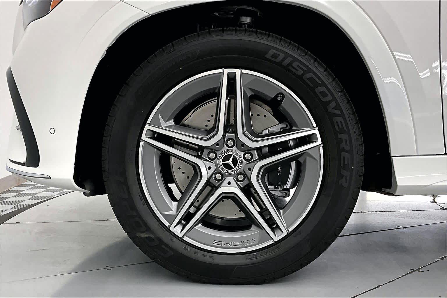 Thumbnail: 2026 Mercedes-Benz GLE - 8