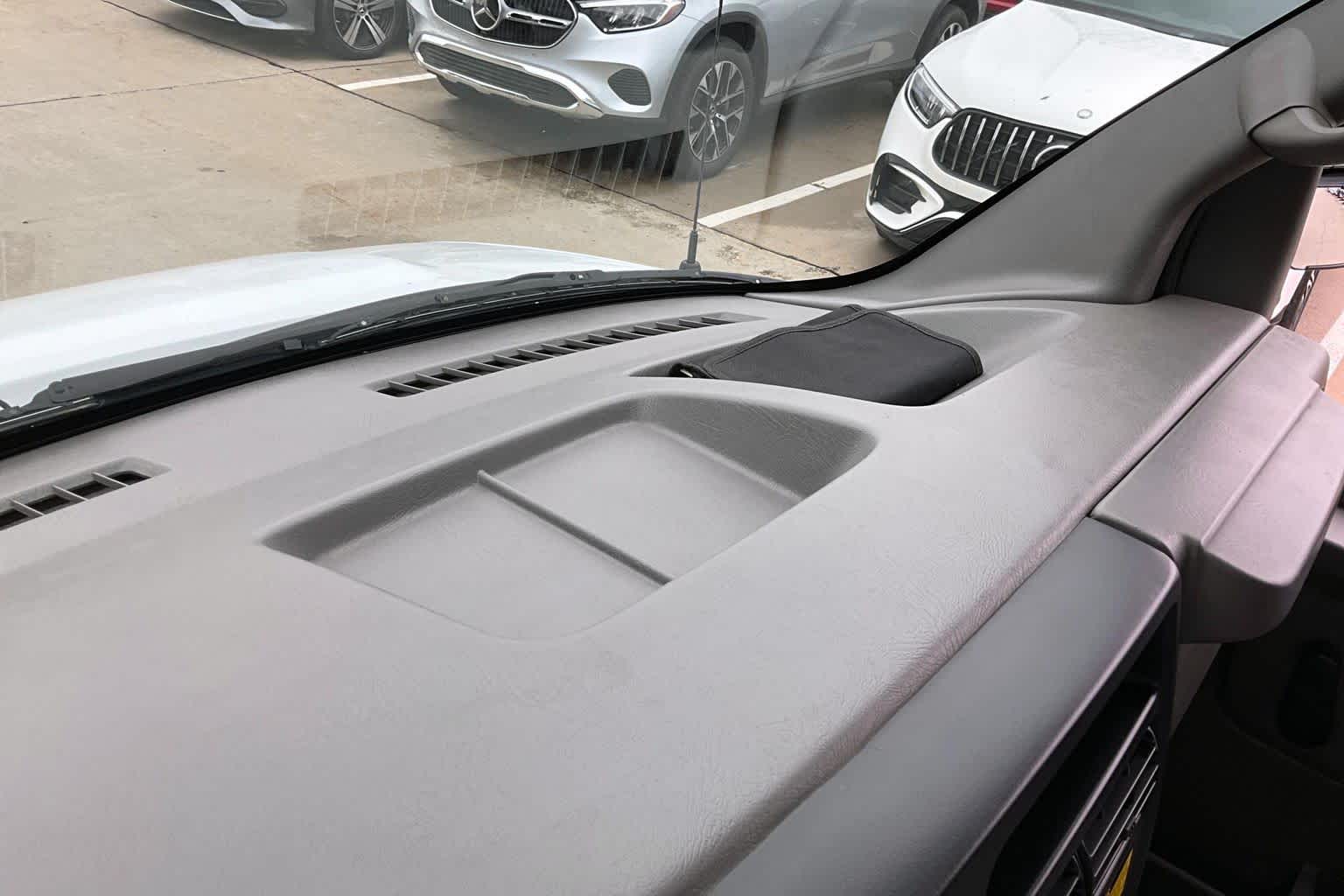 Thumbnail: 2007 Chevrolet Express - 23