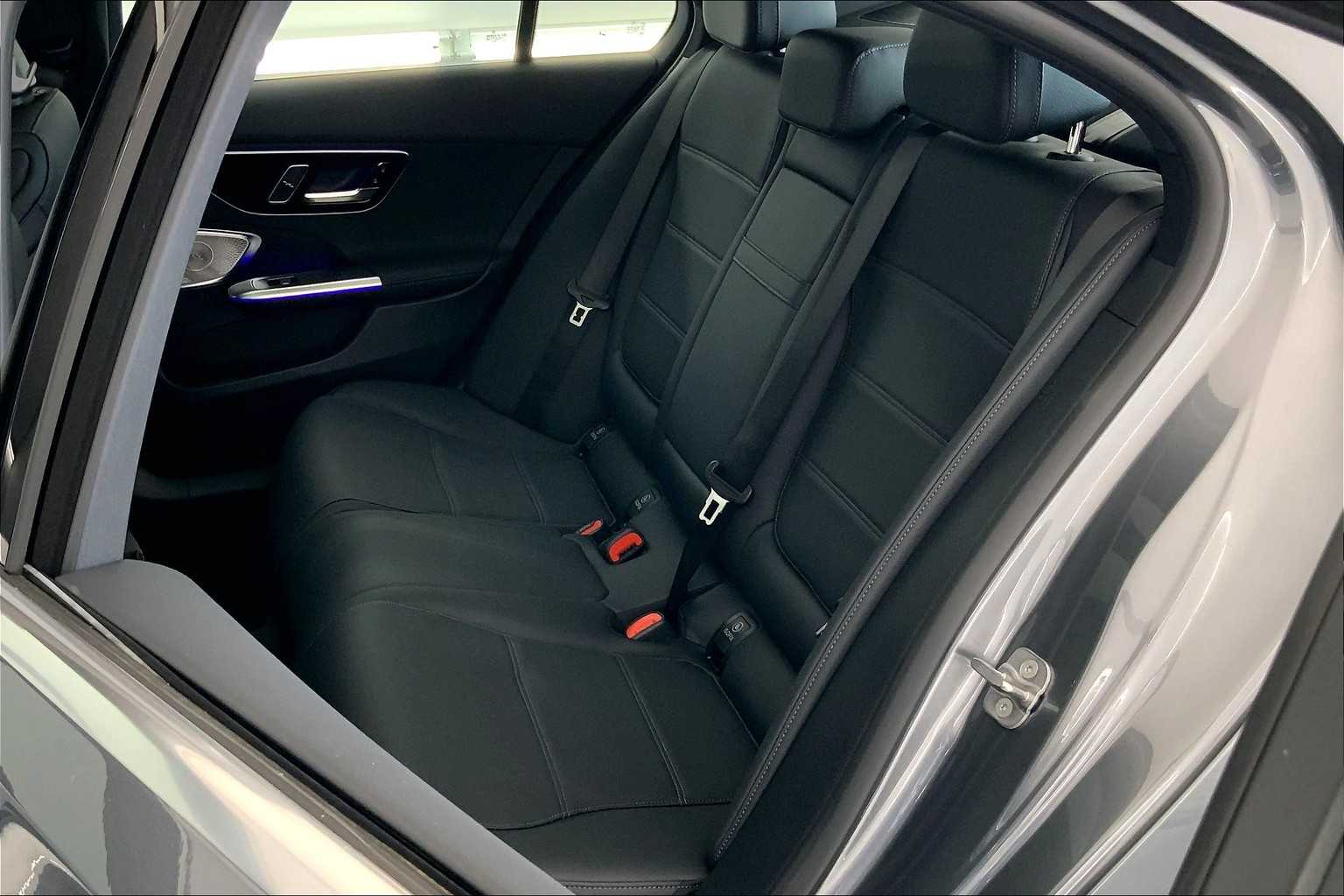 Thumbnail: 2025 Mercedes-Benz C-Class - 13