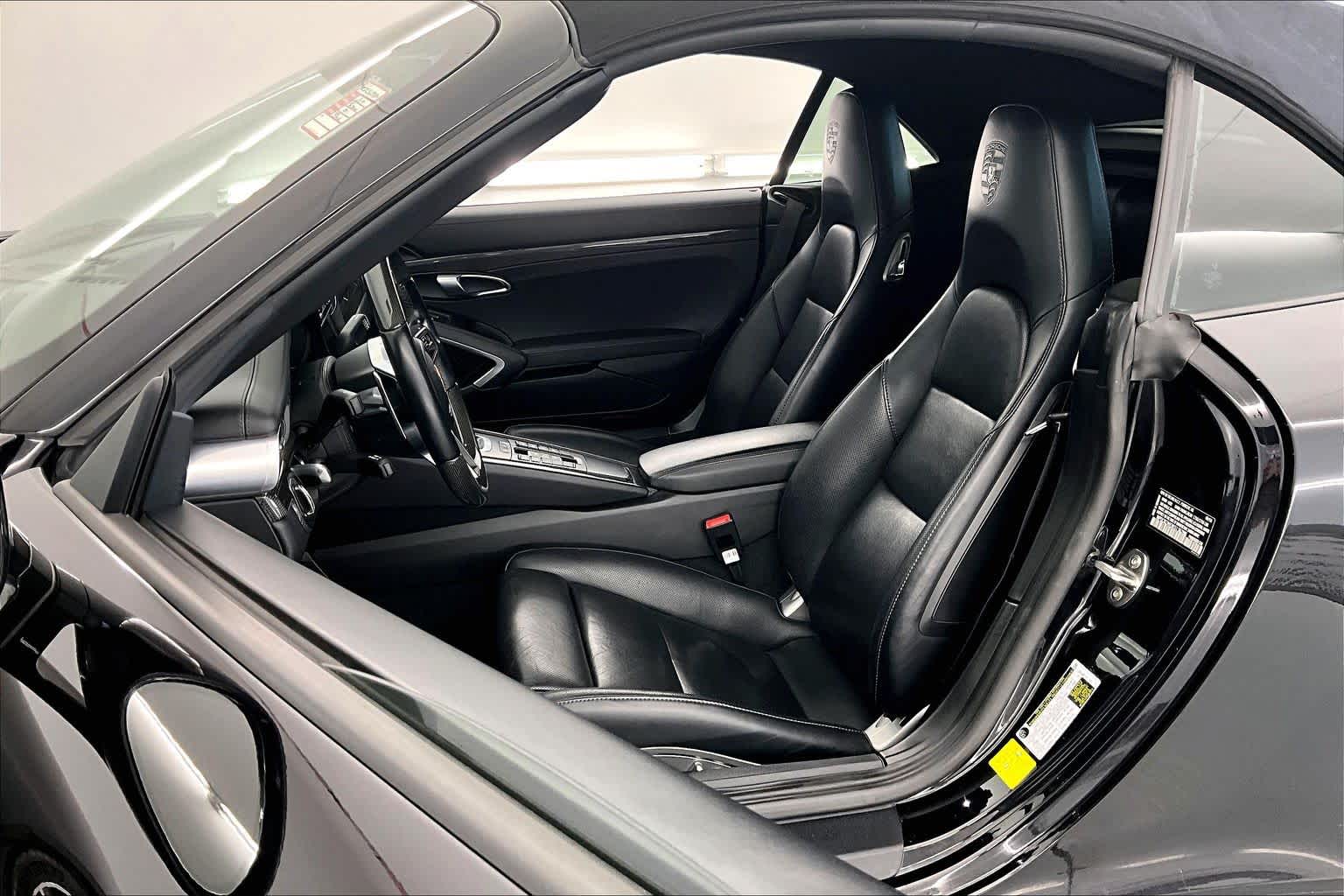 Thumbnail: 2019 Porsche 911 - 11