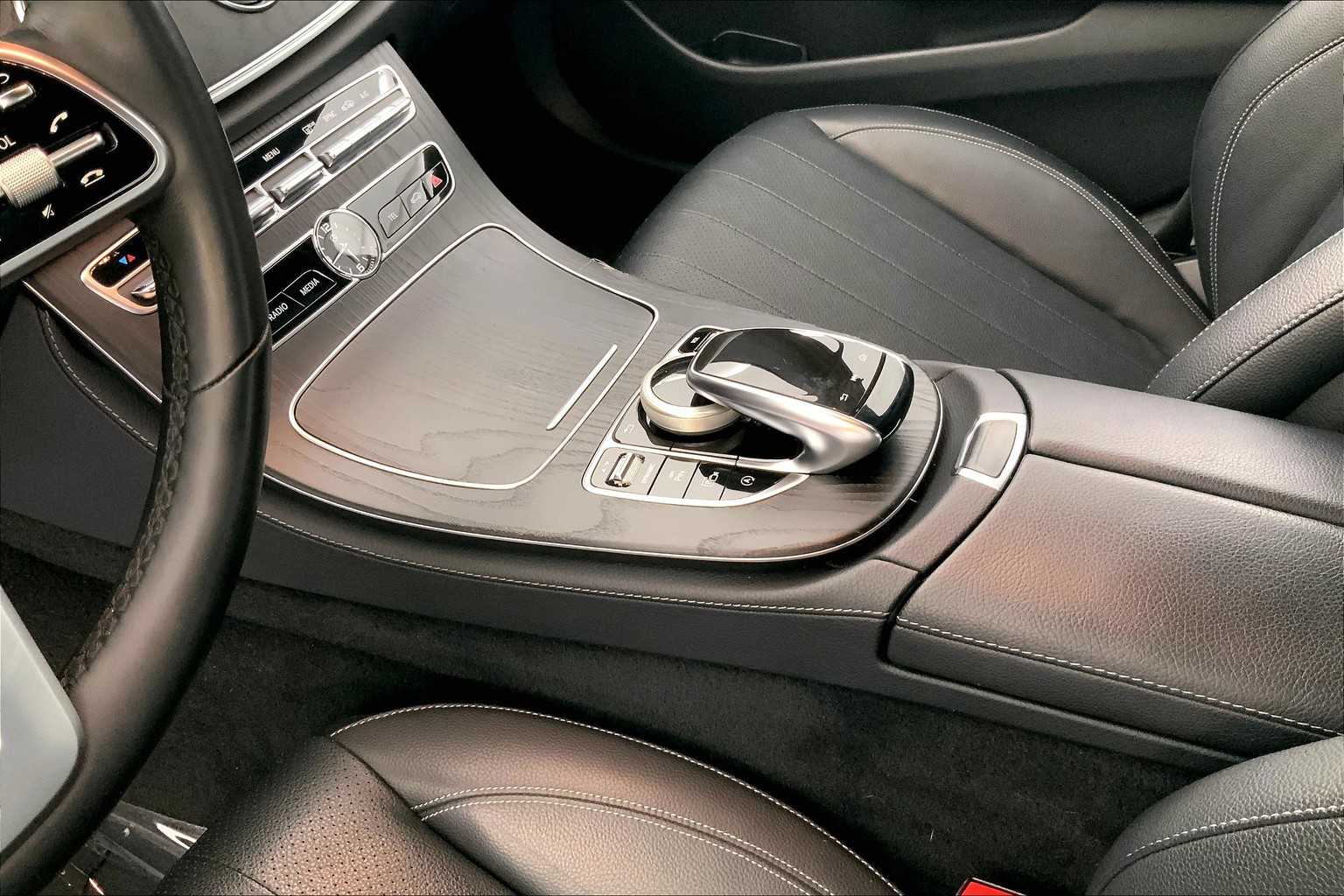 Thumbnail: 2019 Mercedes-Benz E-Class - 17