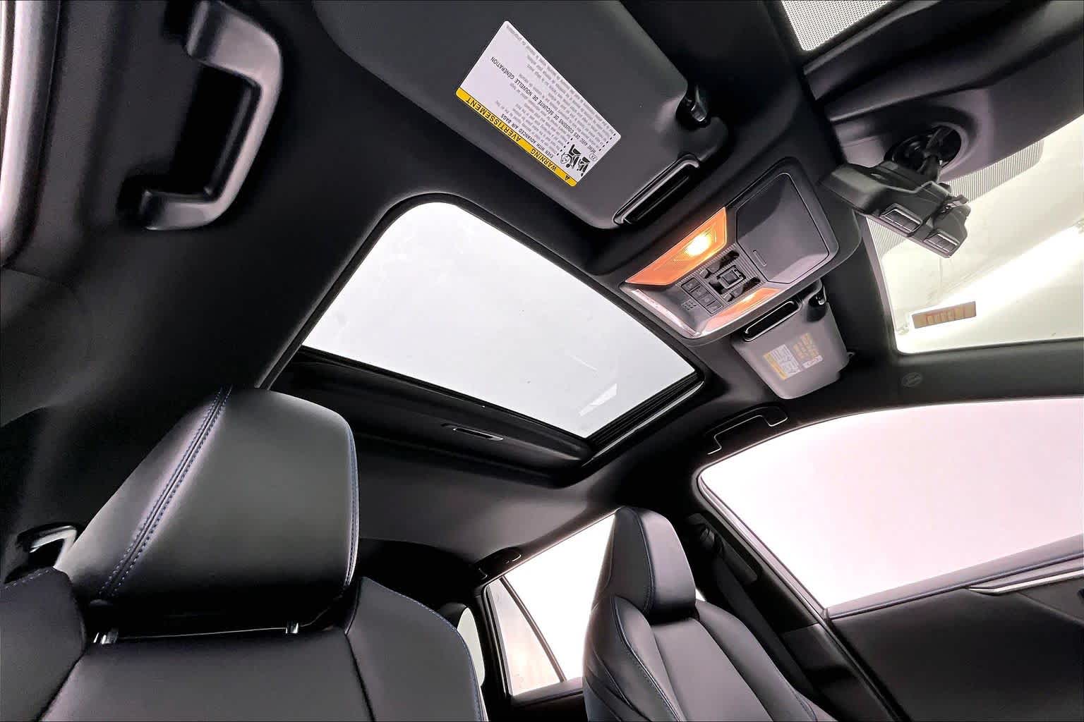 Thumbnail: 2019 Toyota RAV4 - 22