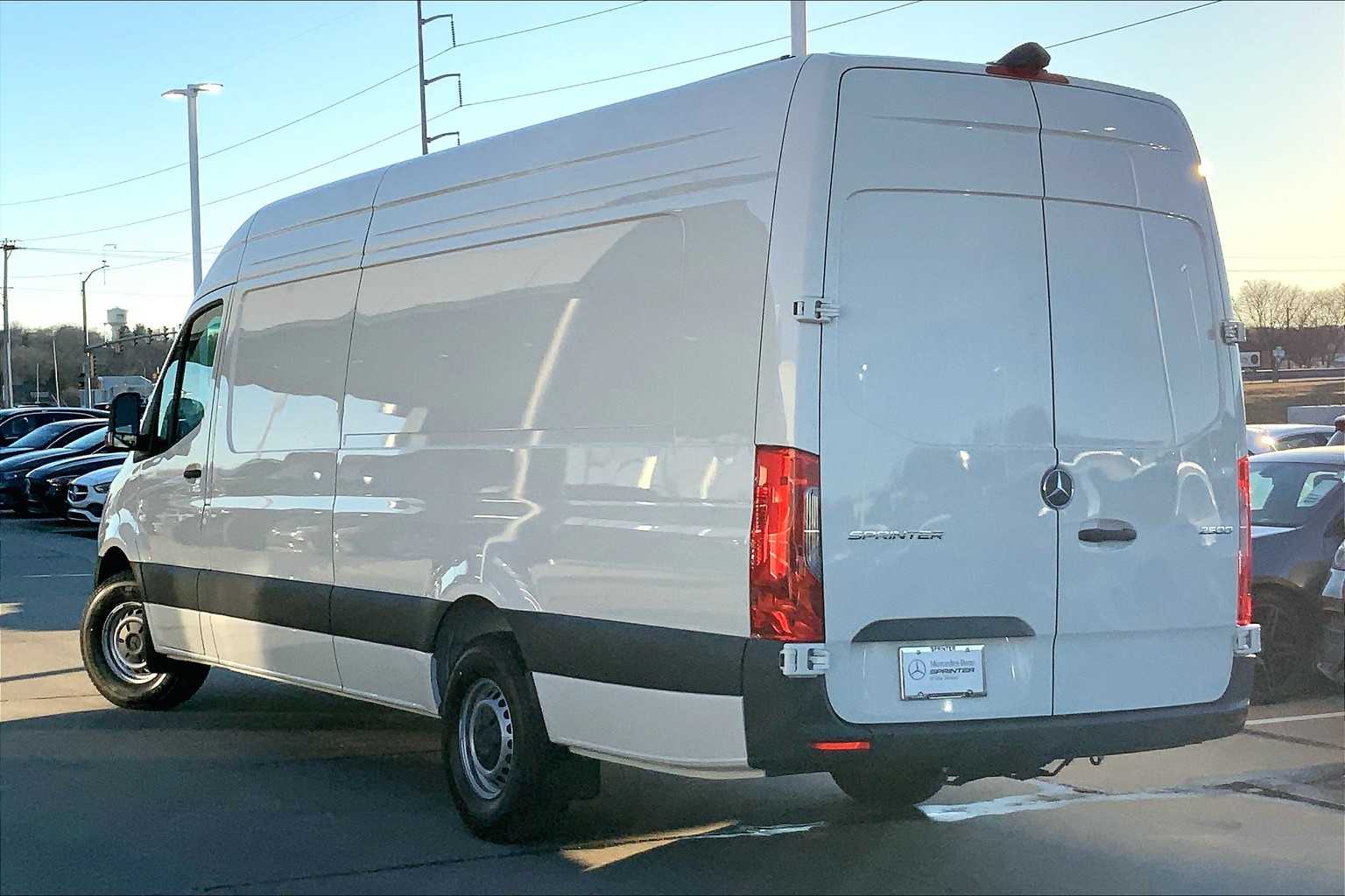 2025 Mercedes-Benz Sprinter 2500 4