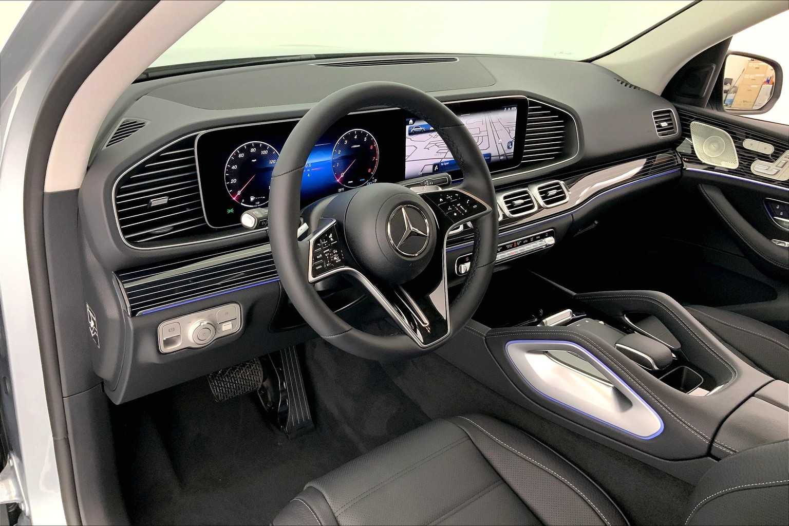 Thumbnail: 2026 Mercedes-Benz GLE - 2