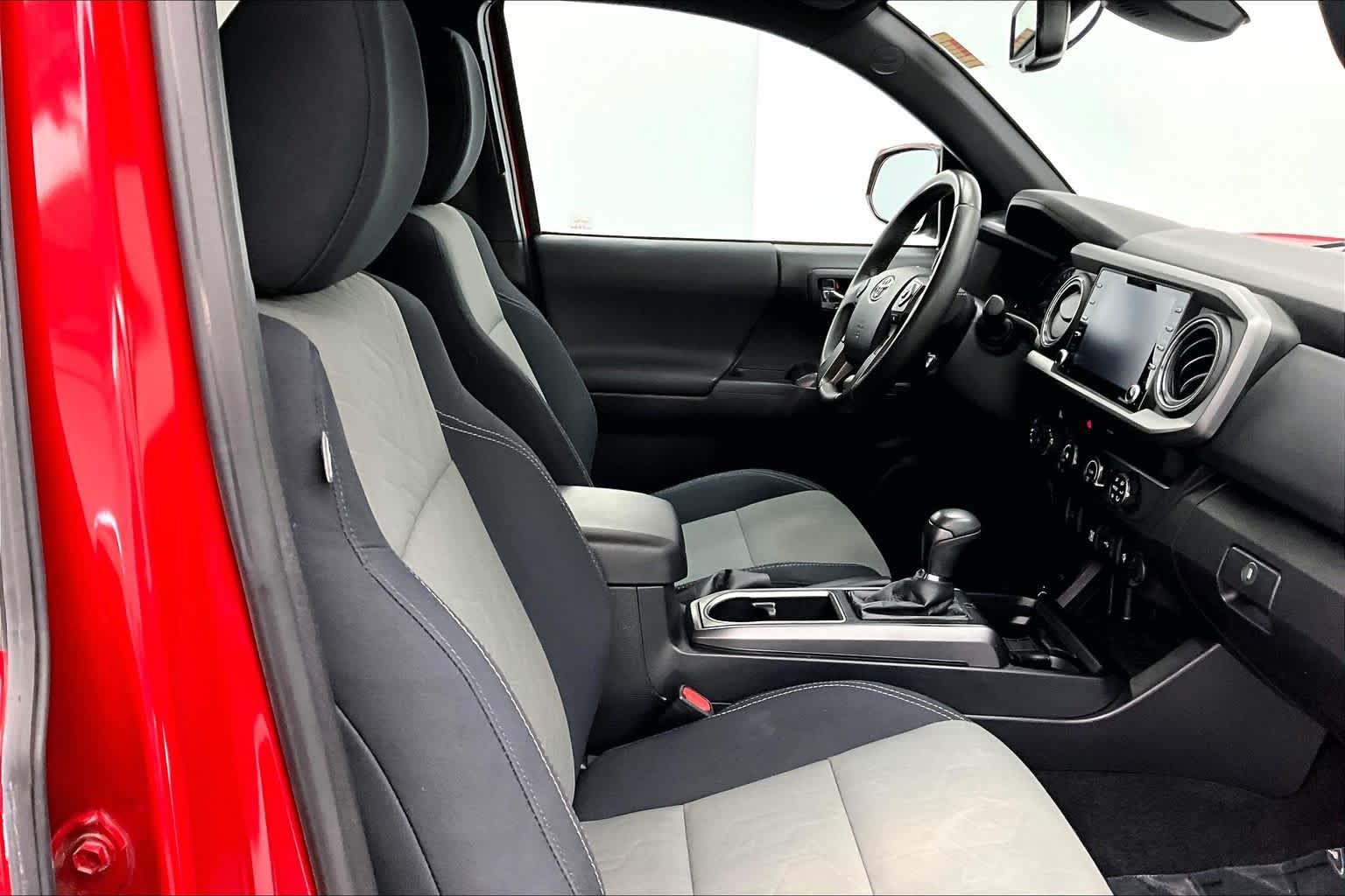 Thumbnail: 2020 Toyota Tacoma - 14