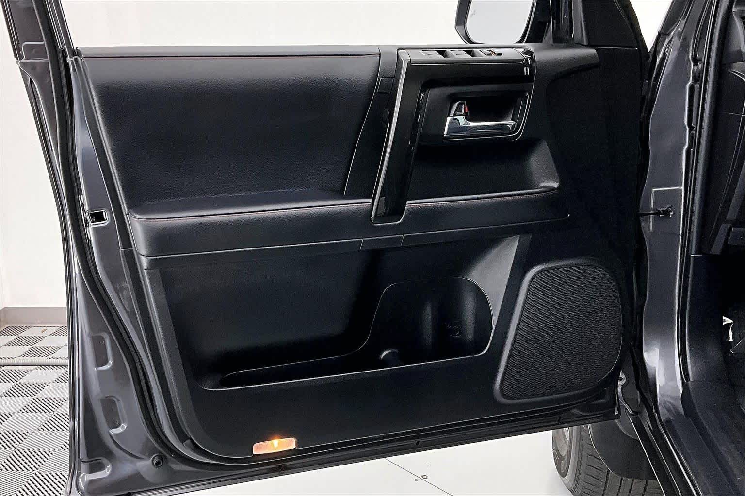 Thumbnail: 2023 Toyota 4Runner - 23