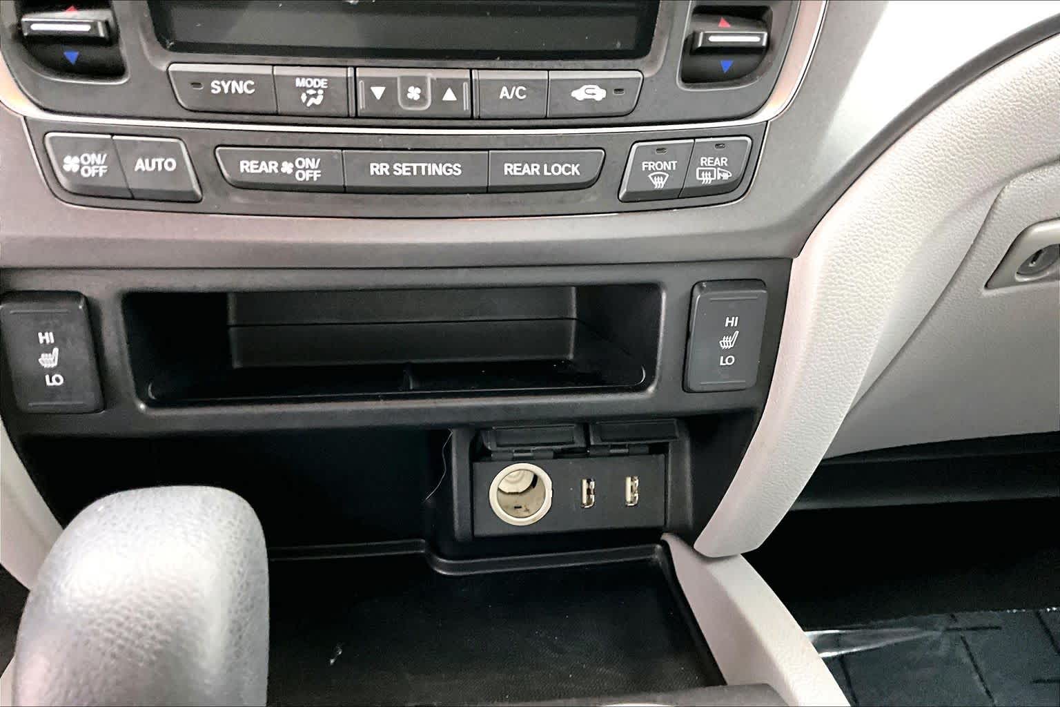 Thumbnail: 2018 Honda Pilot - 27