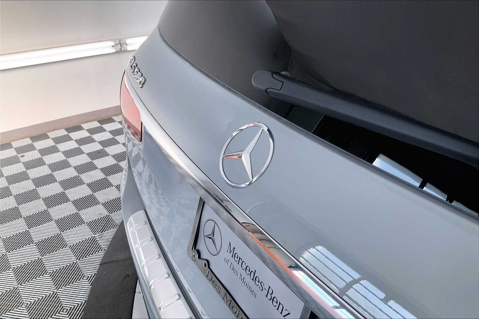 Thumbnail: 2026 Mercedes-Benz GLS - 22