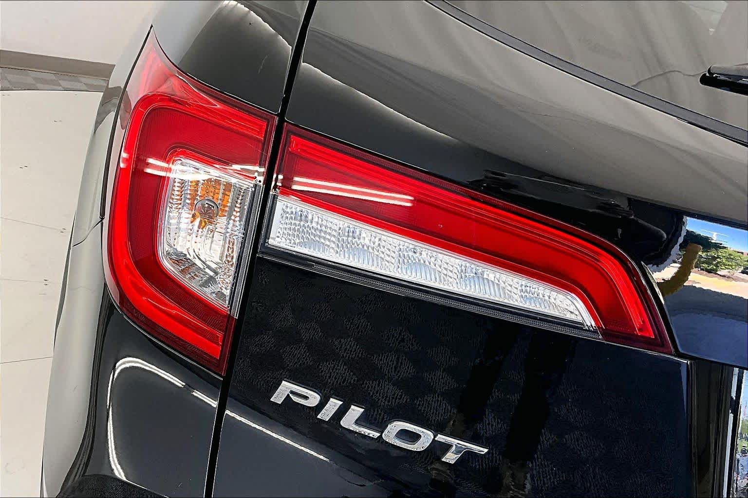 Thumbnail: 2020 Honda Pilot - 25