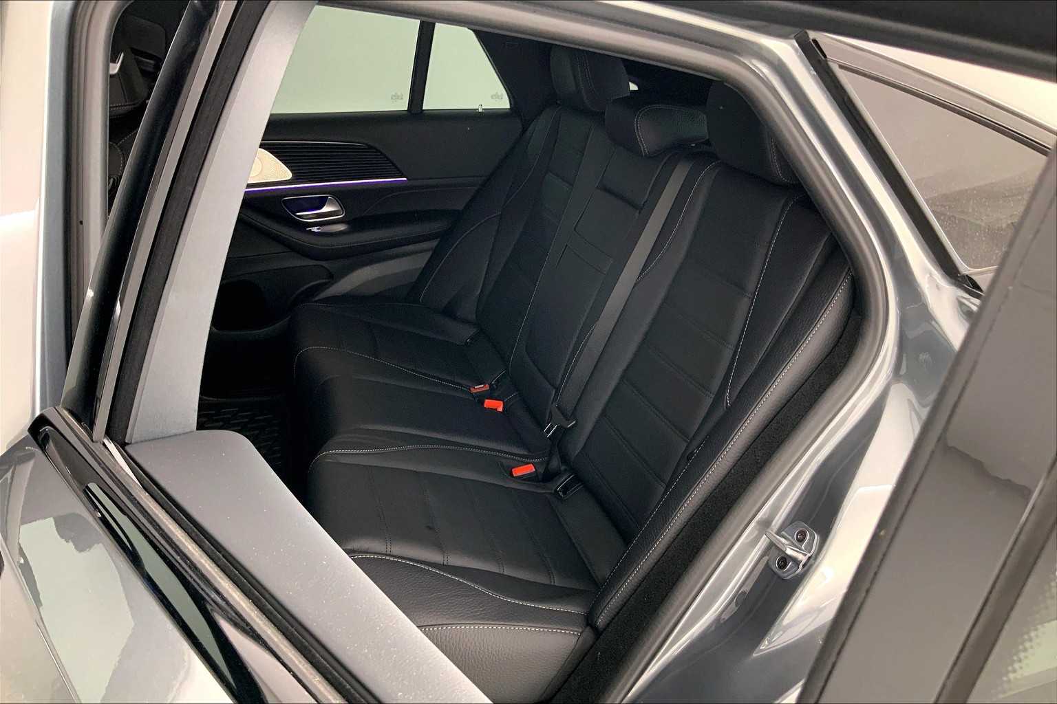 Thumbnail: 2026 Mercedes-Benz GLE - 13