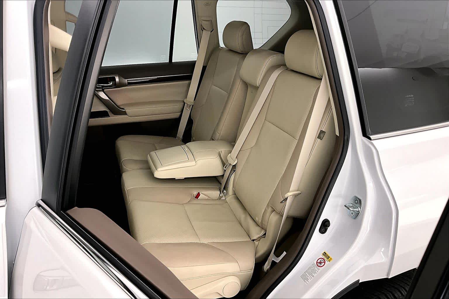 Thumbnail: 2019 Lexus GX - 13