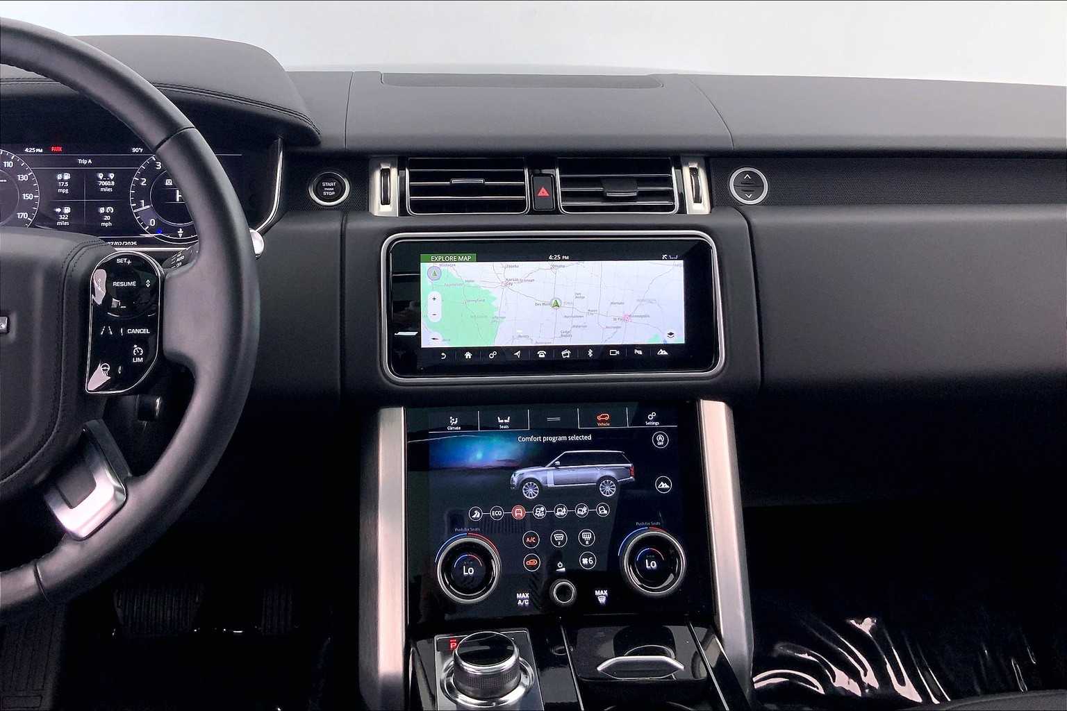Thumbnail: 2018 Land Rover Range Rover - 16