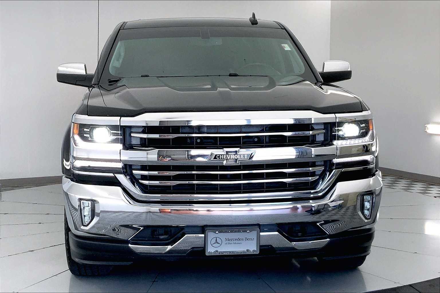 Thumbnail: 2017 Chevrolet Silverado 1500 - 6