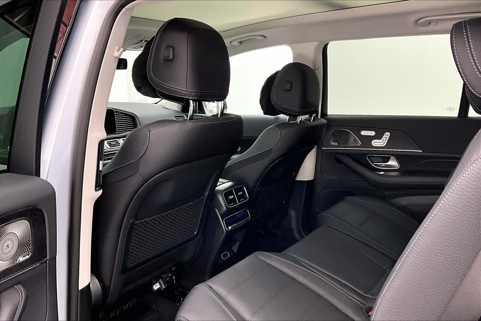 Thumbnail: 2026 Mercedes-Benz GLS - 12