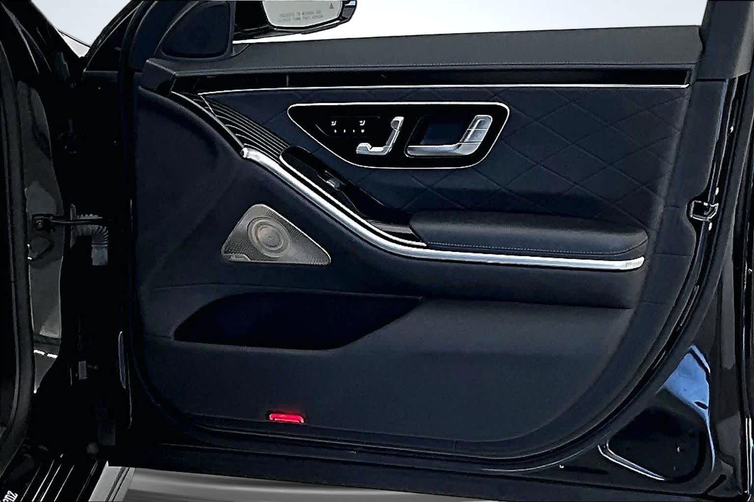 Thumbnail: 2021 Mercedes-Benz S-Class - 23