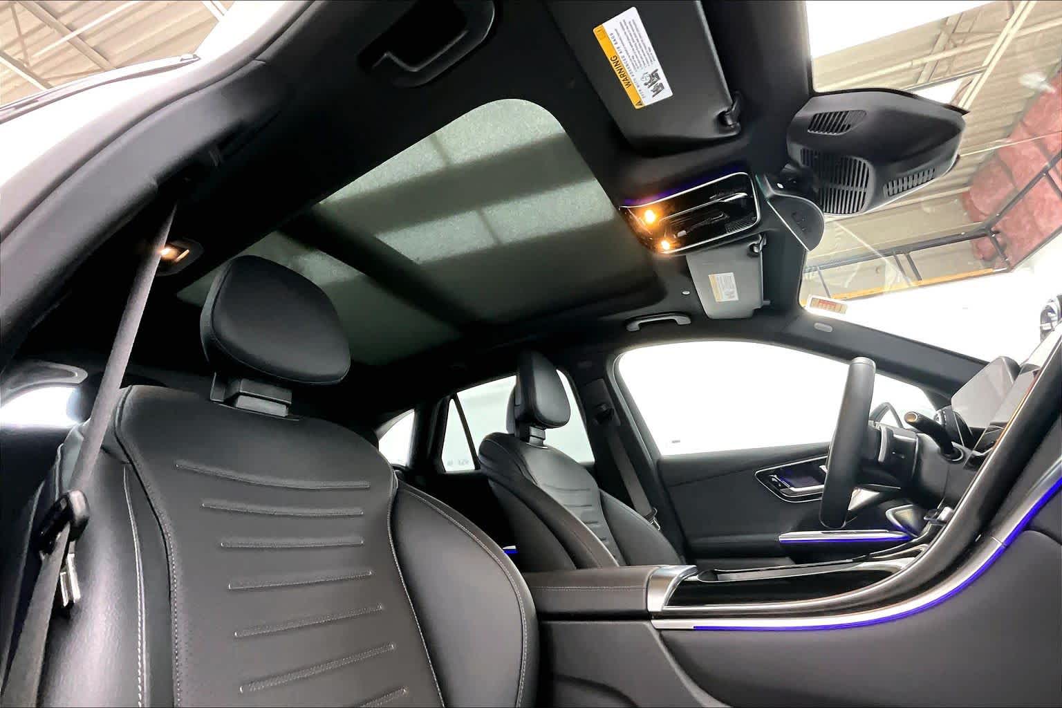 Thumbnail: 2025 Mercedes-Benz GLC - 22