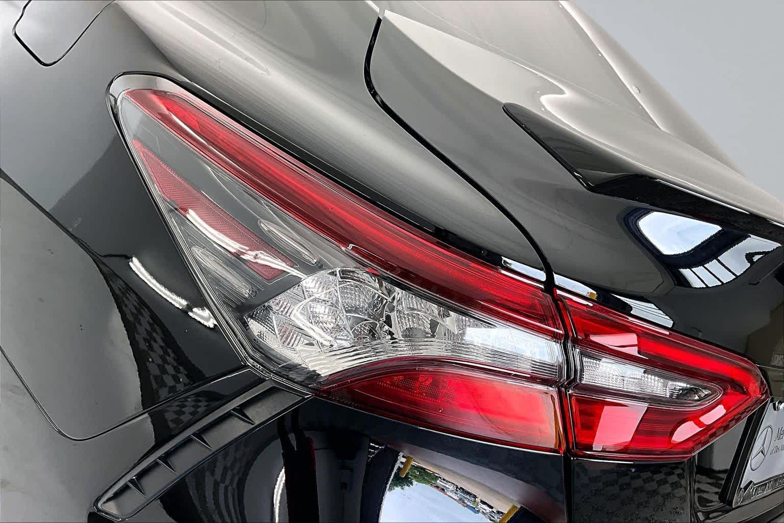 Thumbnail: 2022 Toyota Camry - 24