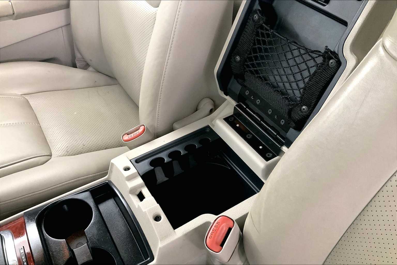 2006 Jeep Commander Limited Edition 27