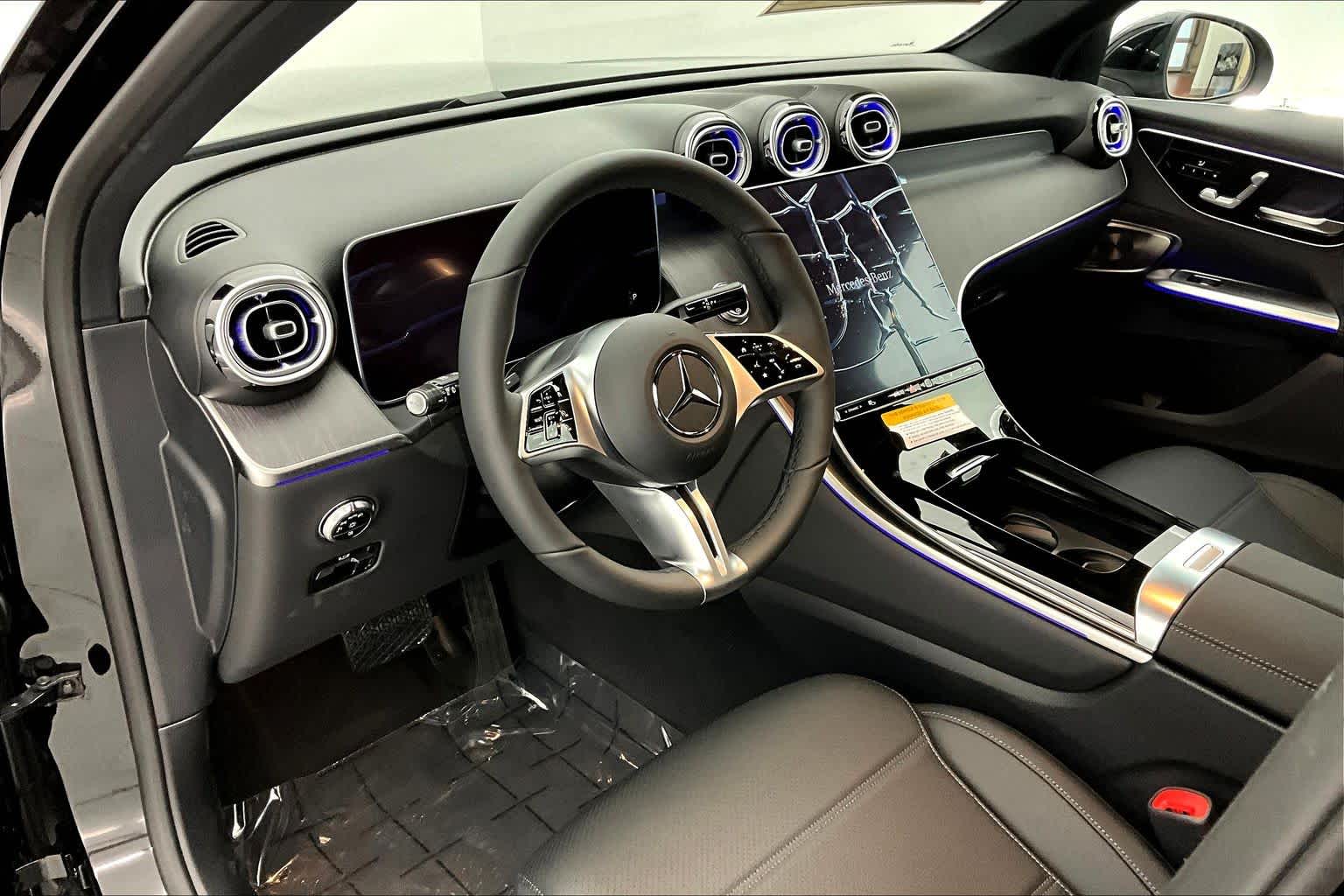 Thumbnail: 2026 Mercedes-Benz GLC - 2