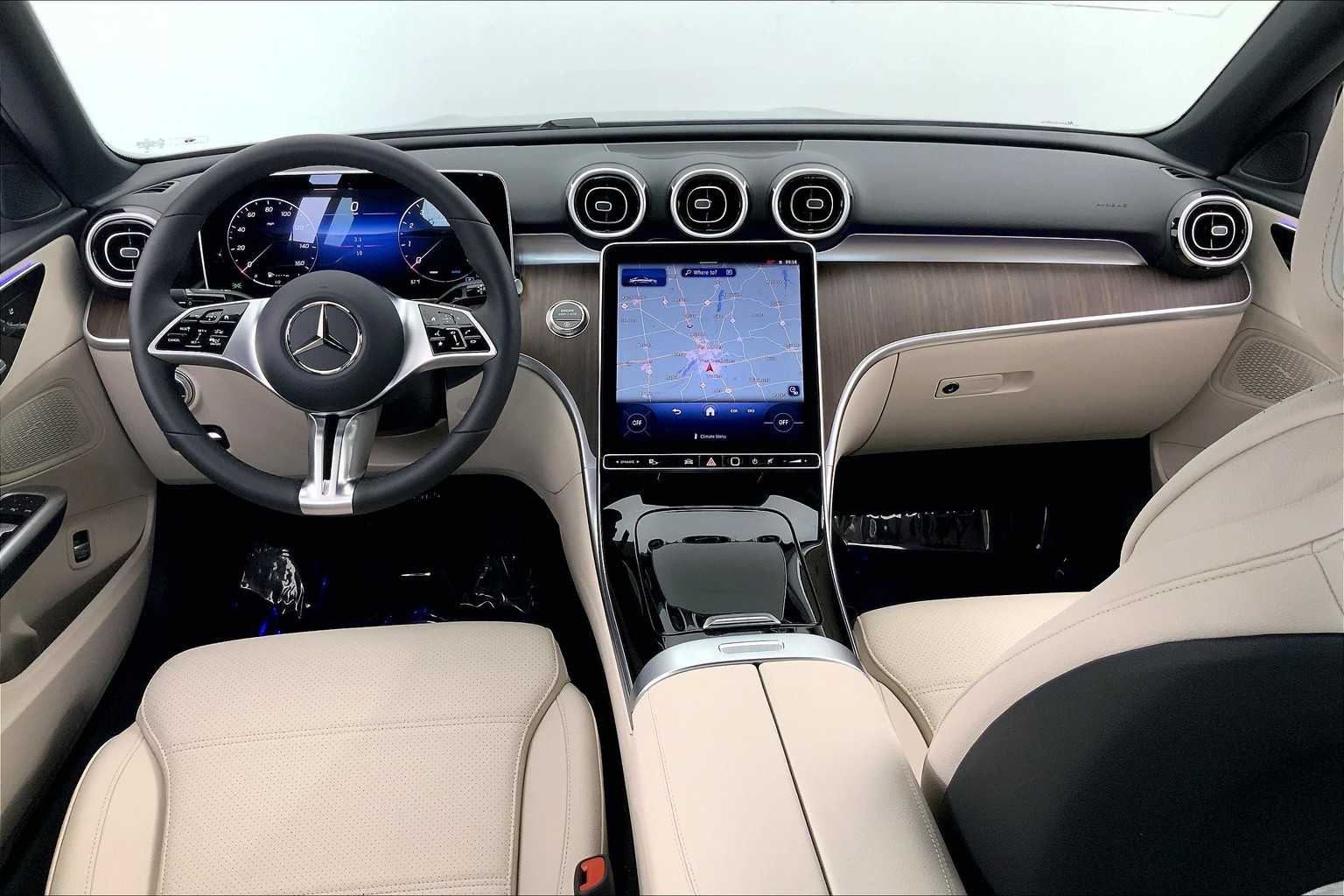 Thumbnail: 2025 Mercedes-Benz C-Class - 10