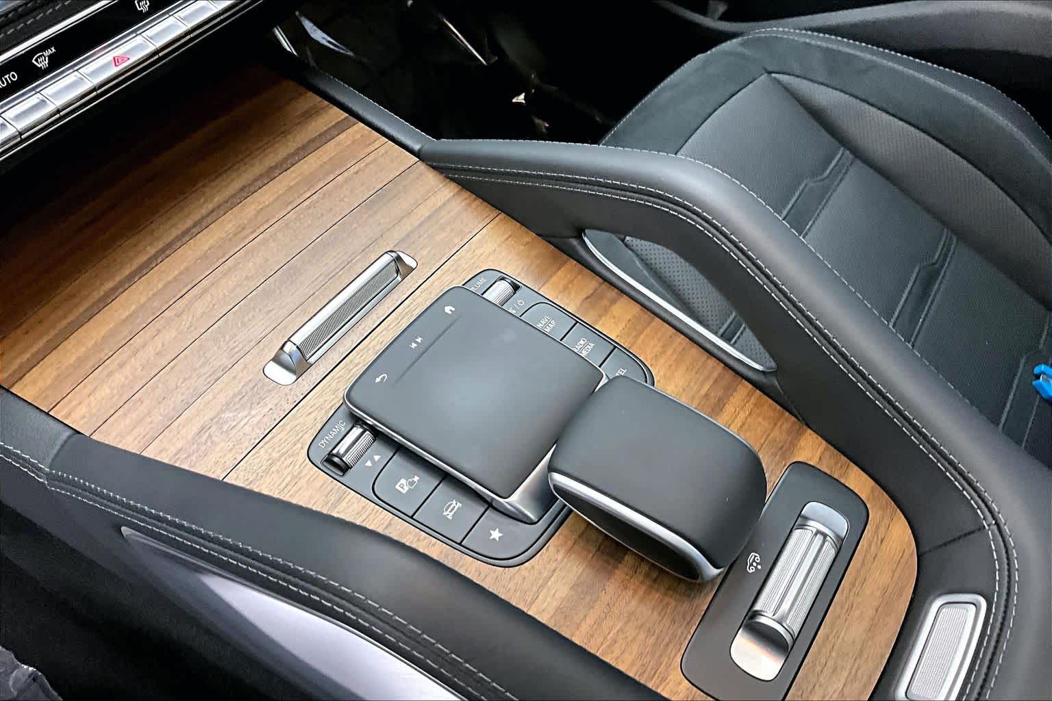 Thumbnail: 2024 Mercedes-Benz GLE - 17