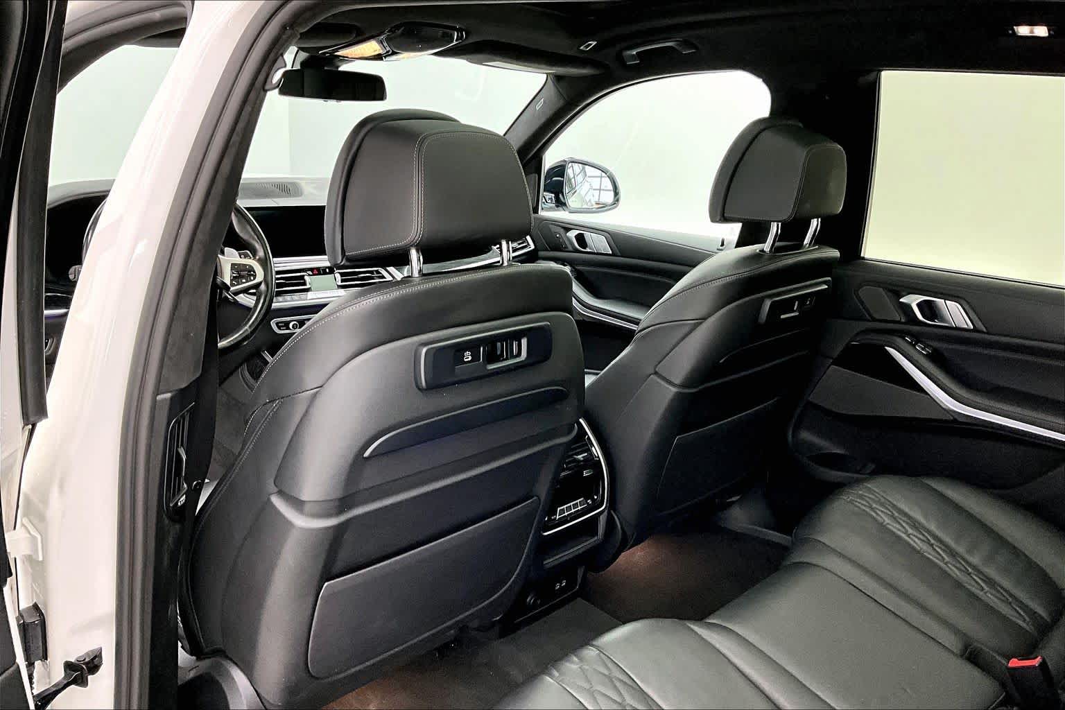 Thumbnail: 2021 BMW X7 - 12