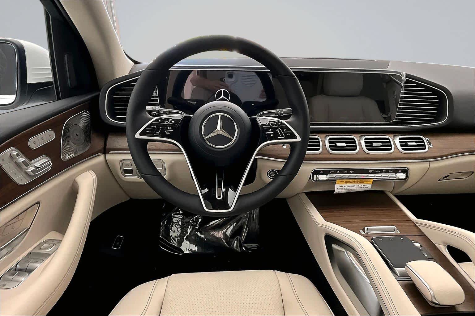 Thumbnail: 2026 Mercedes-Benz GLE - 15