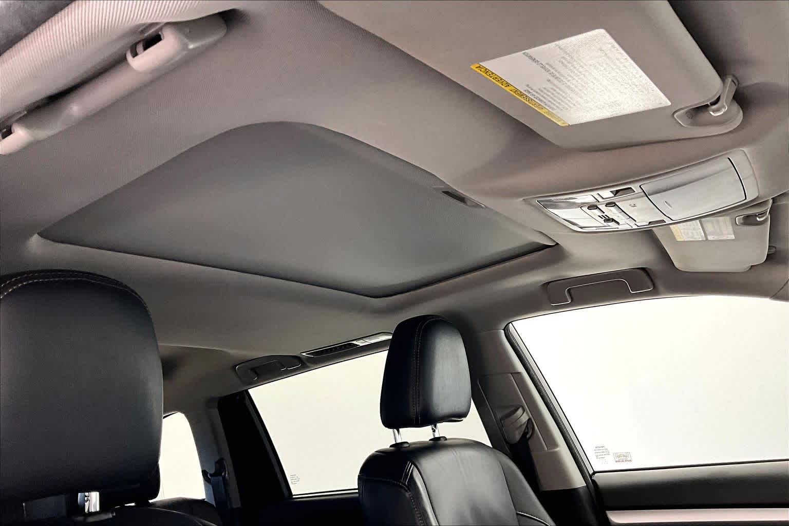 Thumbnail: 2017 Toyota Highlander - 22