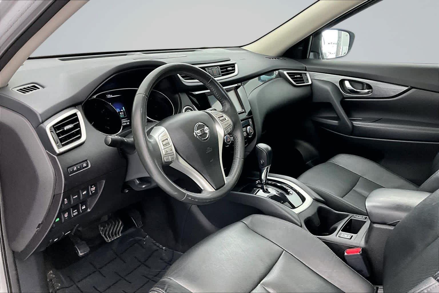 Thumbnail: 2015 Nissan Rogue - 2