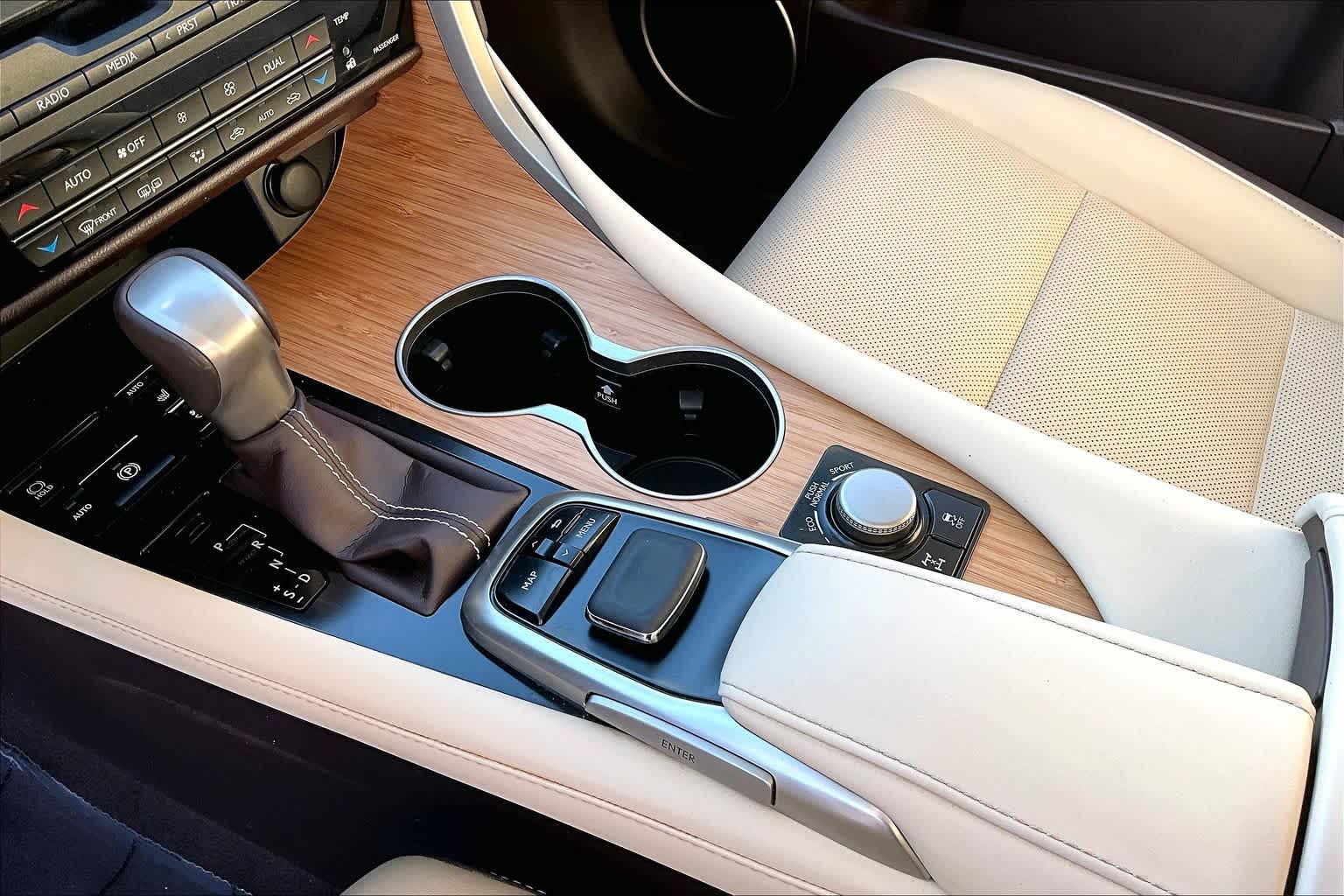 Thumbnail: 2019 Lexus RX - 17